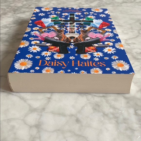 Daisy Haites (Magnolia Parks Universe) Book - One book, Original Cover - Picture 3 of 7